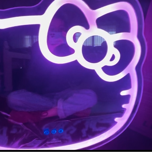 SOLD - Picture 3 of 4